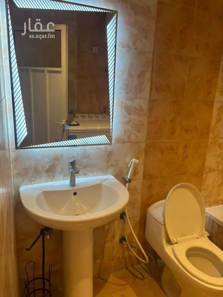 شقة للإيجار في شارع الخلد, حي الدوحة الجنوبية, مدينة الظهران, المنطقة الشرقية صورة 3