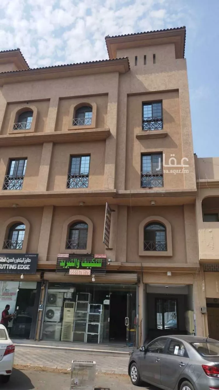 محل للإيجار في شارع الرابع, حي الثقبة, مدينة الخبر, المنطقة الشرقية صورة 4