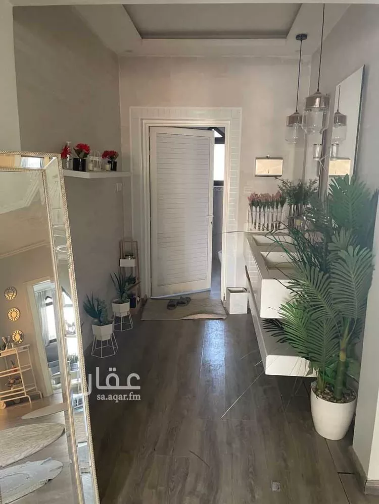 فيلا للبيع في شارع صالح بن علي, حي وسط المدينة, مدينة عنيزة, منطقة القصيم صورة 5