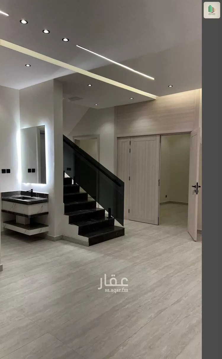 فيلا للبيع في شارع علي بن أبي طاهر, حي الرمال, مدينة الرياض, منطقة الرياض صورة 4