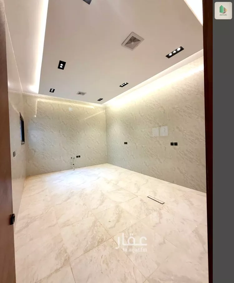 فيلا للبيع في شارع وادي الساحل, حي الرمال, مدينة الرياض, منطقة الرياض صورة 4