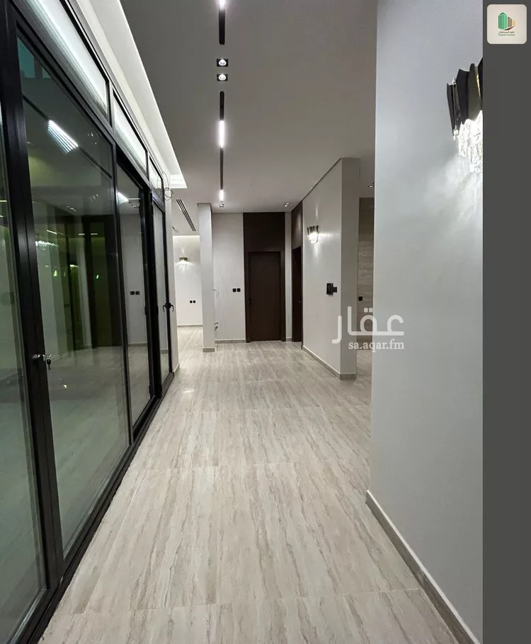 فيلا للبيع في شارع إبراهيم بن فتوح العقيلي, حي الرمال, مدينة الرياض, منطقة الرياض صورة 2