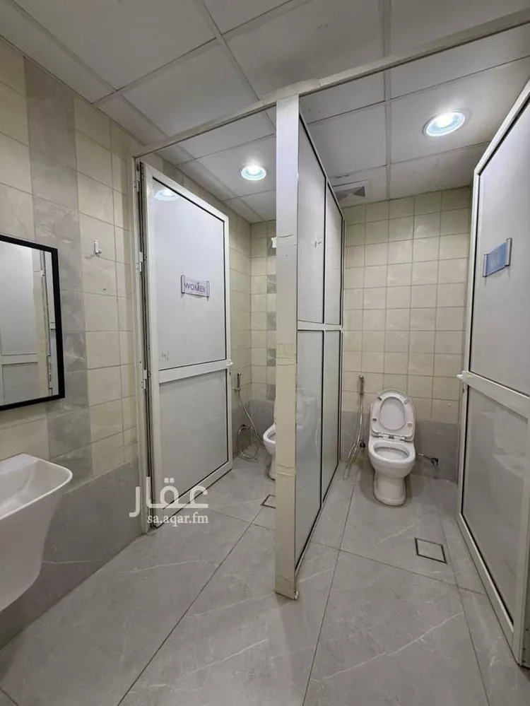 مكتب تجاري للإيجار في شارع الملك فيصل ابن عبدالعزيز سعود, حي المربع, مدينة الرياض, منطقة الرياض صورة 2