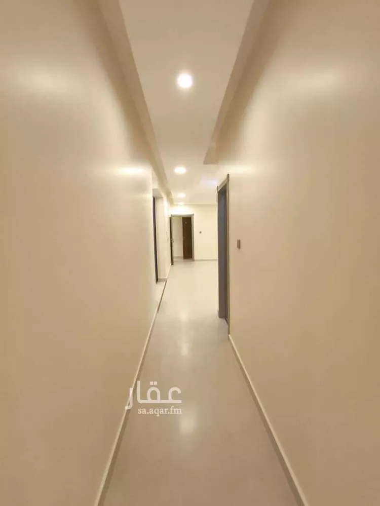 شقة للبيع في حي الجامعة, مدينة الظهران, المنطقة الشرقية صورة 3