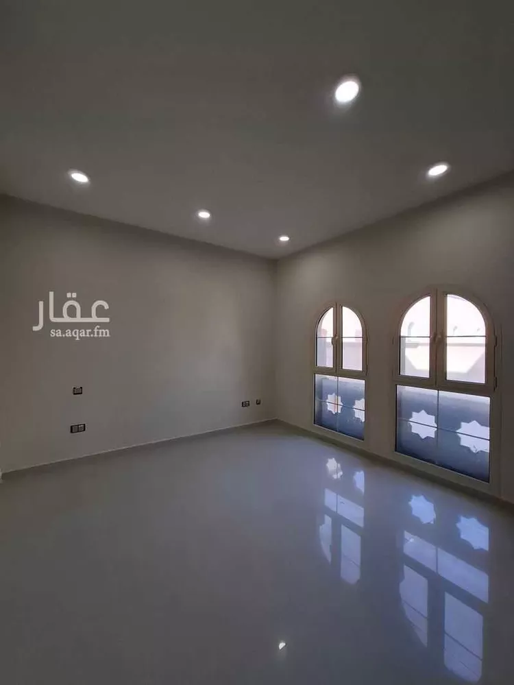 فيلا للبيع في شارع ابن الرومي, حي النورس, مدينة الدمام, المنطقة الشرقية 9