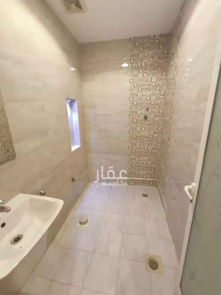فيلا للإيجار في شارع 18ج, حي الشعلة, مدينة الدمام, المنطقة الشرقية صورة 3