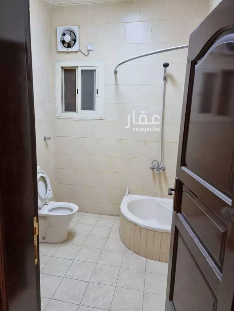 عمارة للبيع في شارع طلق ابن علي الحنفي, حي بنى حارثة, مدينة المدينة المنورة, منطقة المدينة المنورة 23