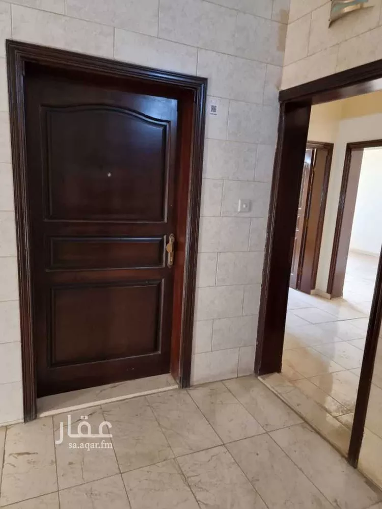 عمارة للبيع في شارع طلق ابن علي الحنفي, حي بنى حارثة, مدينة المدينة المنورة, منطقة المدينة المنورة 15