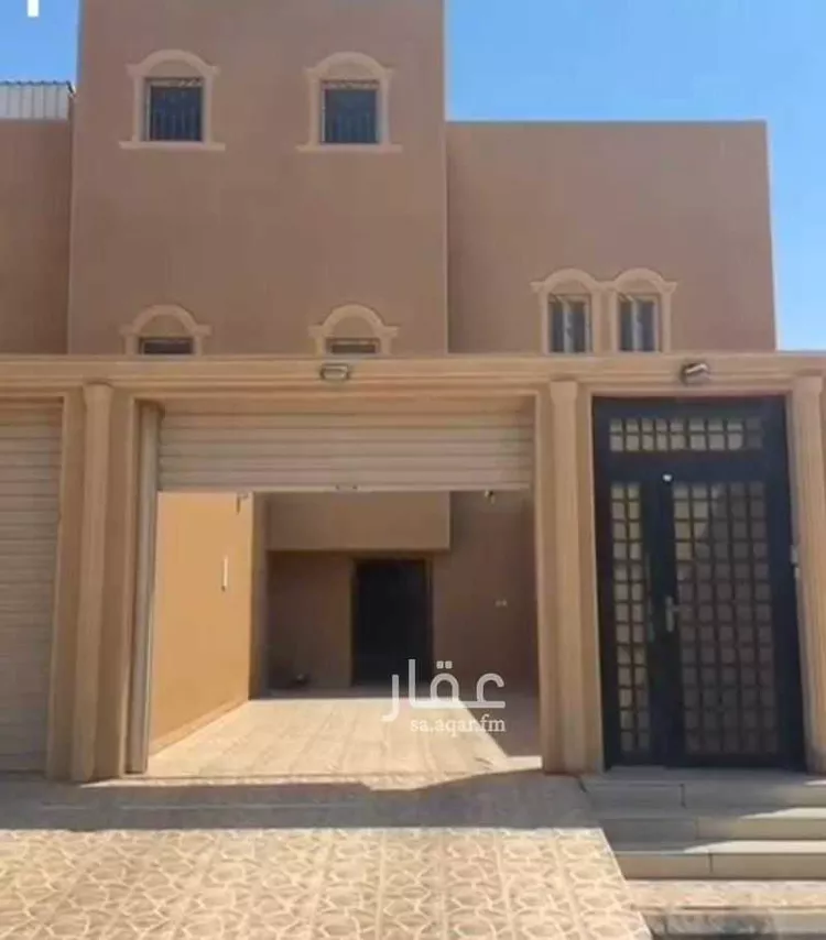 شقة للبيع في شارع ابن غنوم, حي الريان, مدينة عنيزه, منطقة القصيم