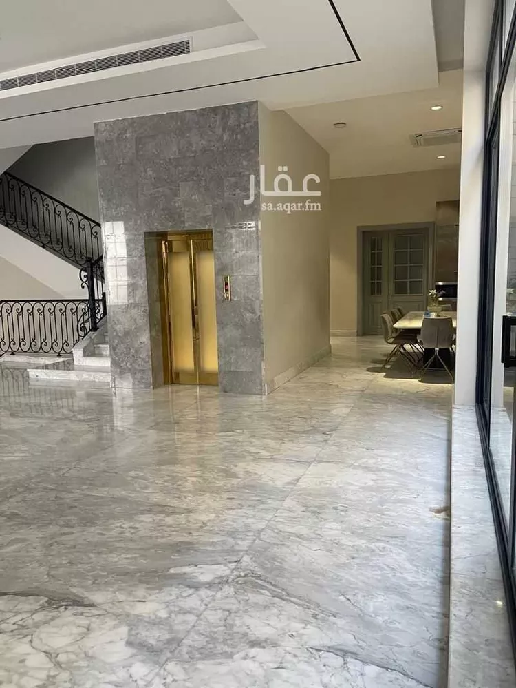 فيلا للبيع في شارع حمد إبراهيم الحقيل, حي عرقة, مدينة الرياض, منطقة الرياض صورة 5