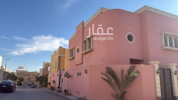 فيلا للبيع في شارع حابس بن ربيعة, حي المعذر الشمالي, مدينة الرياض, منطقة الرياض
