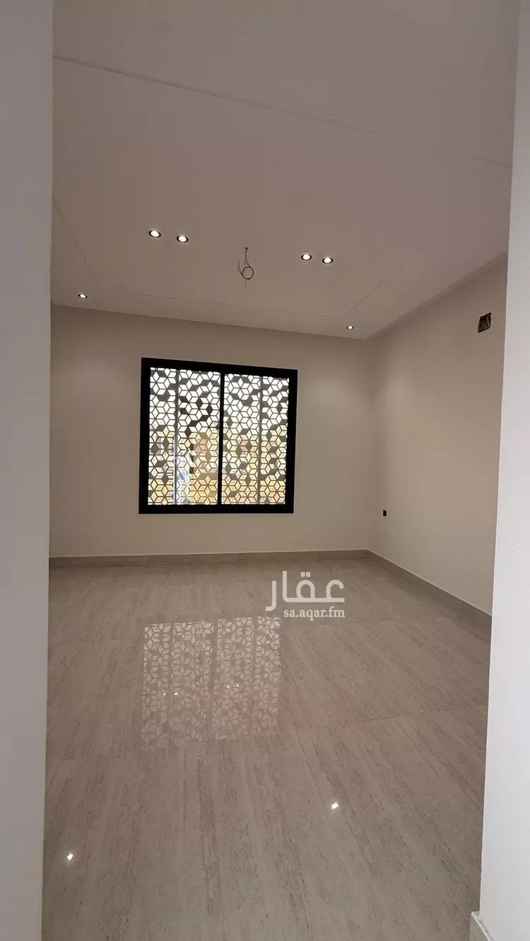 دور للبيع في شارع ابن عمر القرشي, حي طويق, مدينة الرياض, منطقة الرياض صورة 5