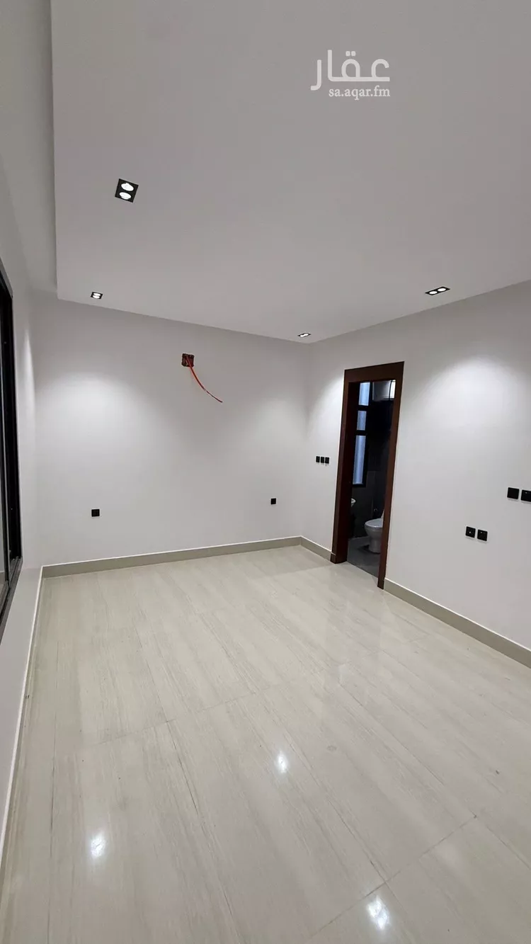 فيلا للبيع في شارع الشوبك, حي العريجاء الغربي, مدينة الرياض, منطقة الرياض صورة 3