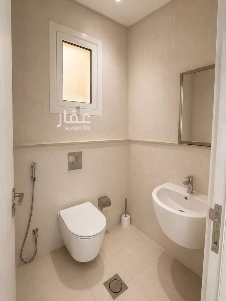 Building for Rent in Riyadh Al Wizarat 17