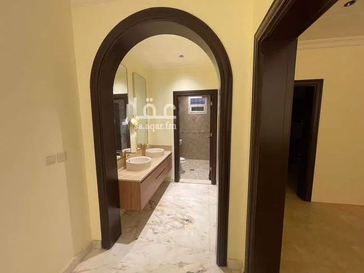 فيلا للإيجار في شارع المزاحمية, حي الربوة, مدينة الرياض, منطقة الرياض 7