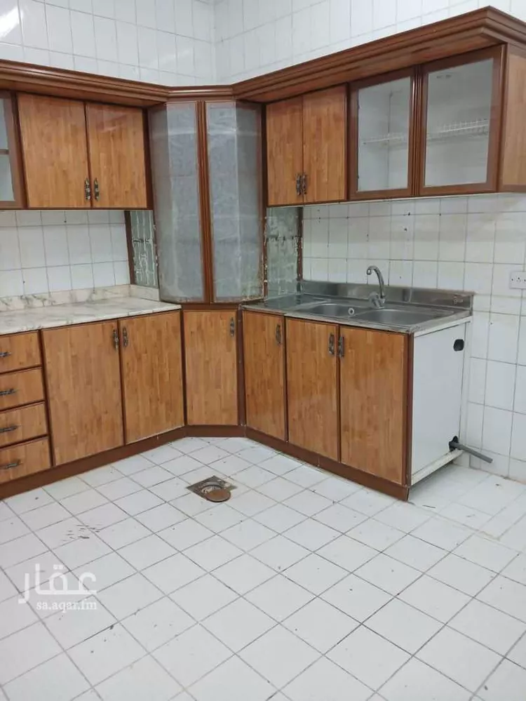 فيلا للإيجار في شارع أبي بكر بن مكارم, حي الربوة, مدينة الرياض, منطقة الرياض صورة 5