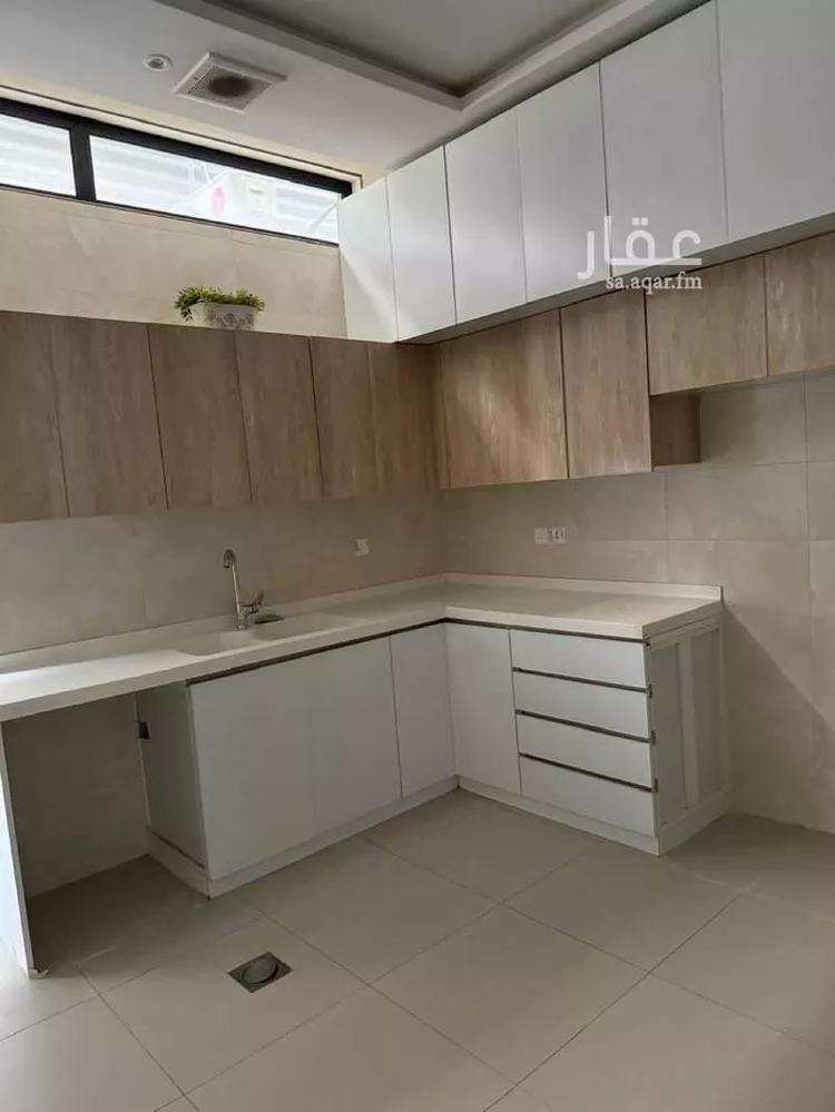 فيلا للإيجار في شارع الرقيبة, حي الربوة, مدينة الرياض, منطقة الرياض صورة 2