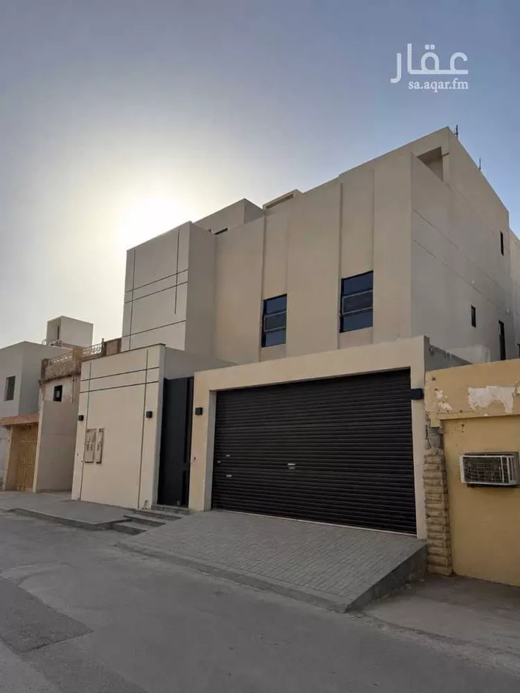 فيلا للبيع في شارع الغريبة, حي الربوة, مدينة الرياض, منطقة الرياض صورة 3
