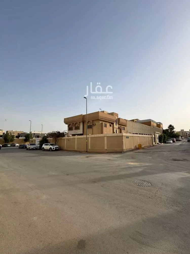 فيلا للبيع في شارع العقلة, حي الربوة, مدينة الرياض, منطقة الرياض صورة 2