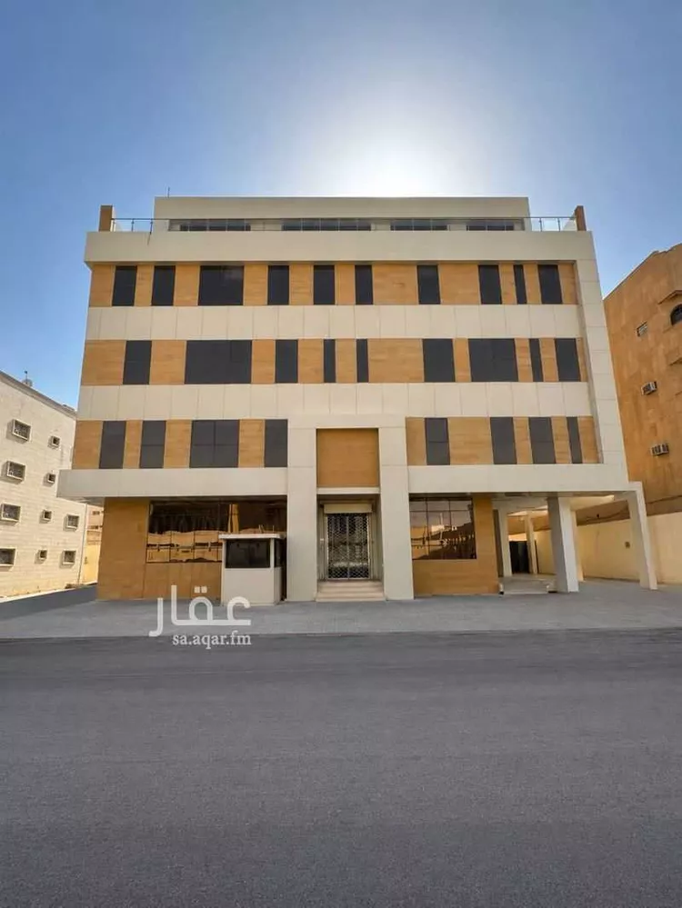 عمارة للإيجار في شارع نصر بن سيار, حي الوزارات, مدينة الرياض, منطقة الرياض 1 صورة