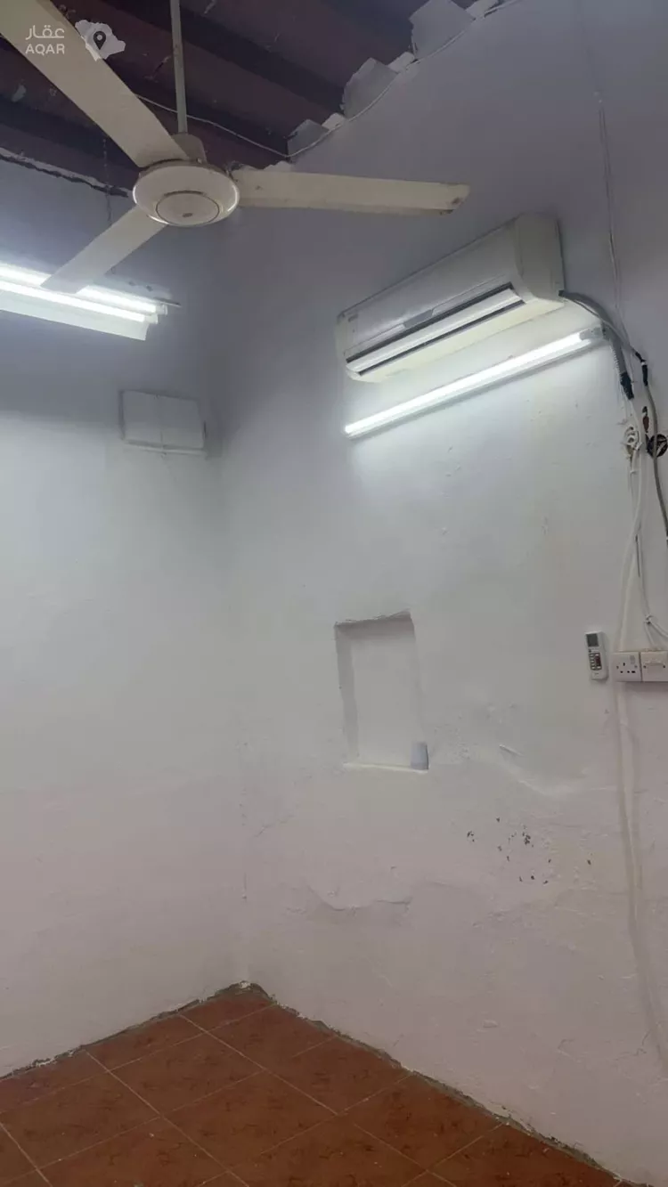 فيلا للإيجار في شارع البدائع, حي الجرادية, مدينة الرياض, منطقة الرياض 8
