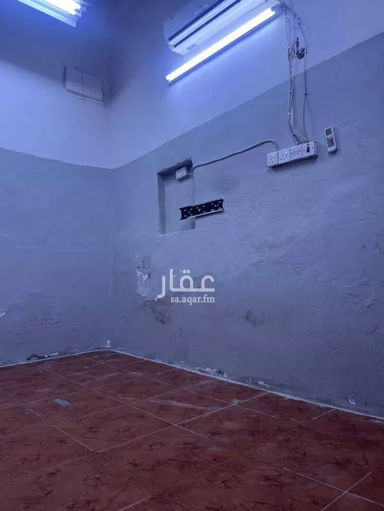 فيلا للإيجار في شارع غنام, حي الجرادية, مدينة الرياض, منطقة الرياض 1 صورة