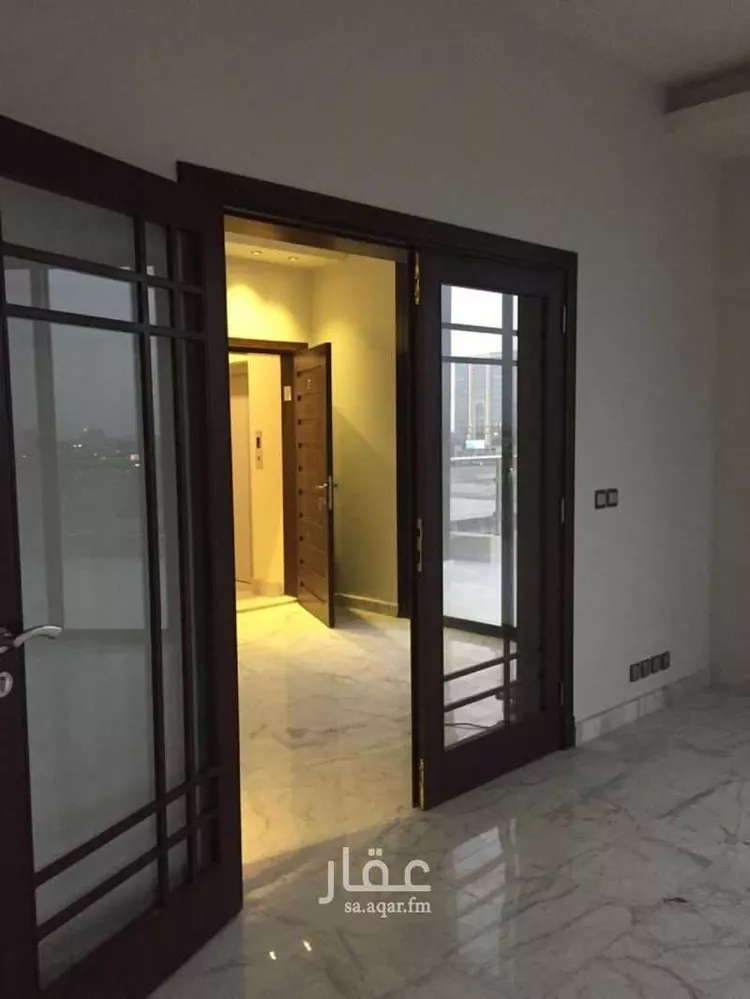 عمارة للبيع في شارع الامير محمد بن عبدالعزيز, حي العزيزية, مدينة جدة, منطقة مكة المكرمة صورة 5