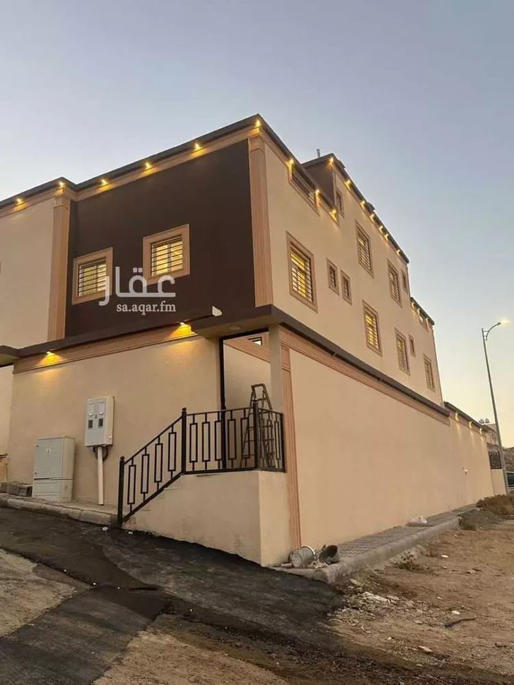 فيلا للبيع في شارع القاع القديم, حي سلطانة, مدينة أبها, منطقة عسير