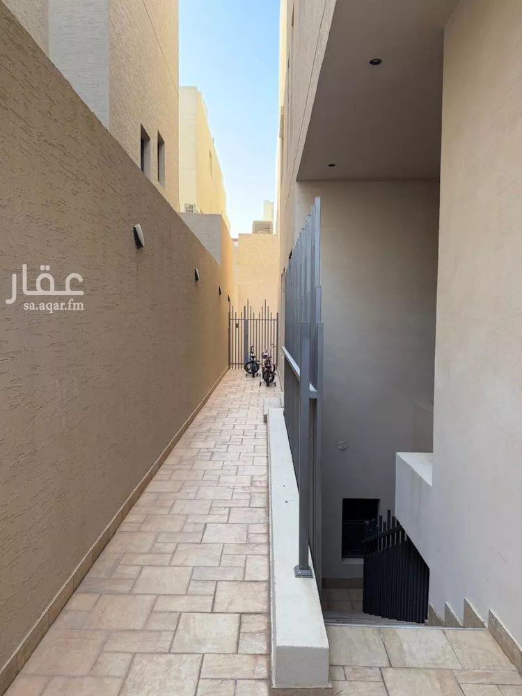 فيلا للبيع في شارع رقم 28, حي الملقا, مدينة الرياض, منطقة الرياض صورة 2