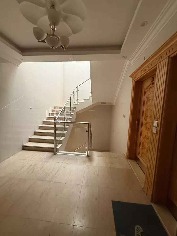عمارة للبيع في شارع الشيخ عبدالرزاق عفيفي, حي المروج, مدينة الرياض, منطقة الرياض صورة 2