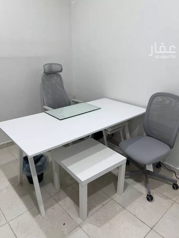 مكتب تجاري للإيجار في شارع الامير طلال, حي العريجاء, مدينة الرياض, منطقة الرياض