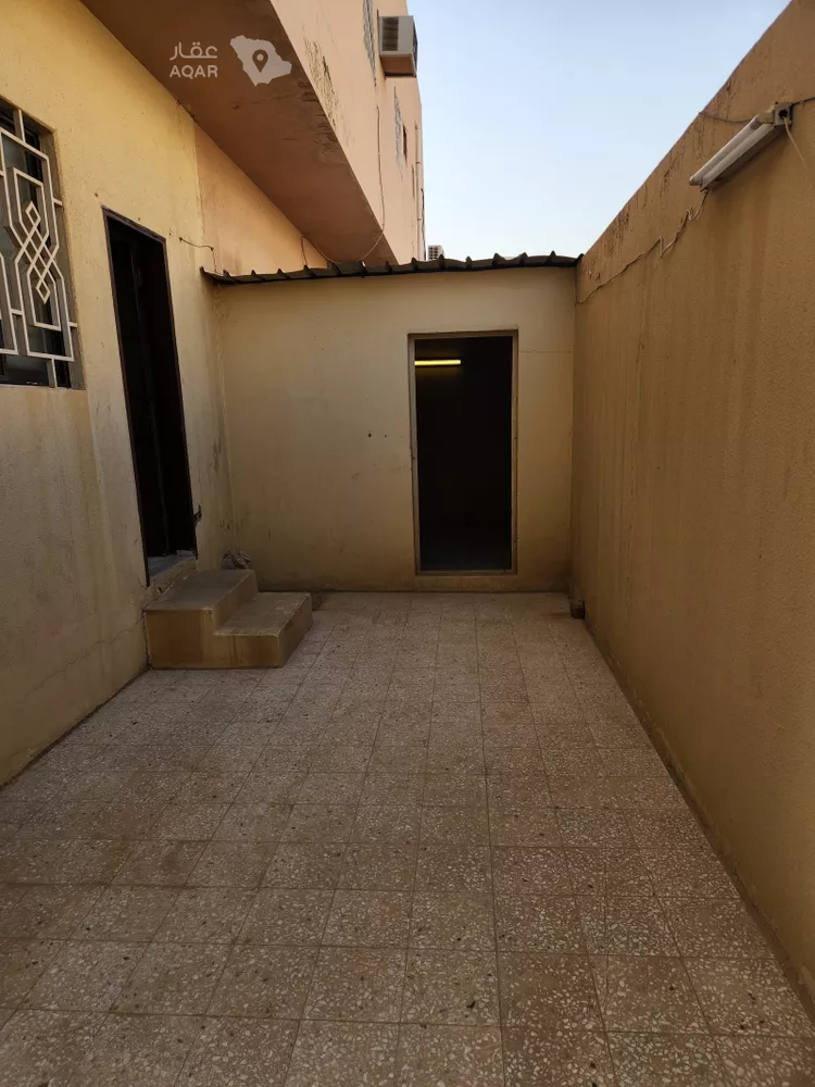 شقة للإيجار في شارع ابي البدر الموصلي, حي ظهرة البديعة, مدينة الرياض, منطقة الرياض 13