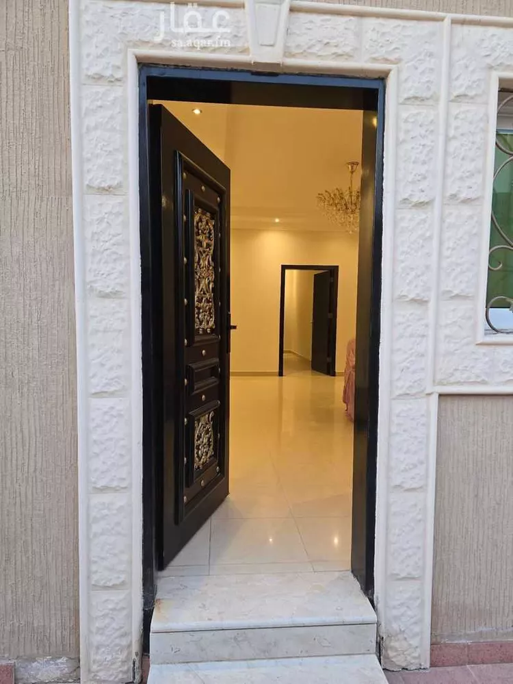 فيلا للبيع في شارع الغريسة, حي الربيع, مدينة الرياض, منطقة الرياض صورة 5