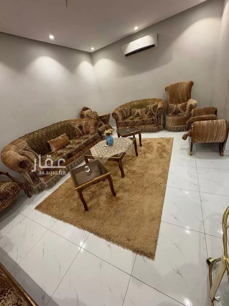 فيلا للإيجار في شارع أحمد بن نافع, حي الياقوت, مدينة جدة, منطقة مكة المكرمة