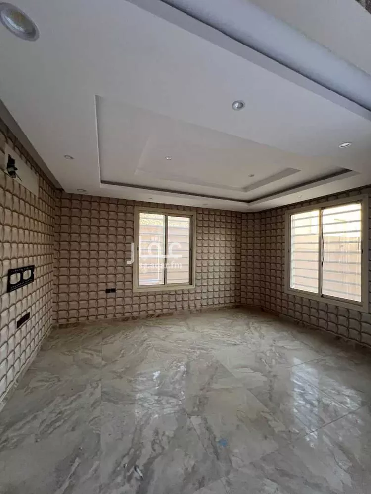 فيلا للبيع في شارع الأمير خالد بن بندر بن عبدالعزيز ، حي العارض ، الرياض ، منطقة الرياض صورة 2