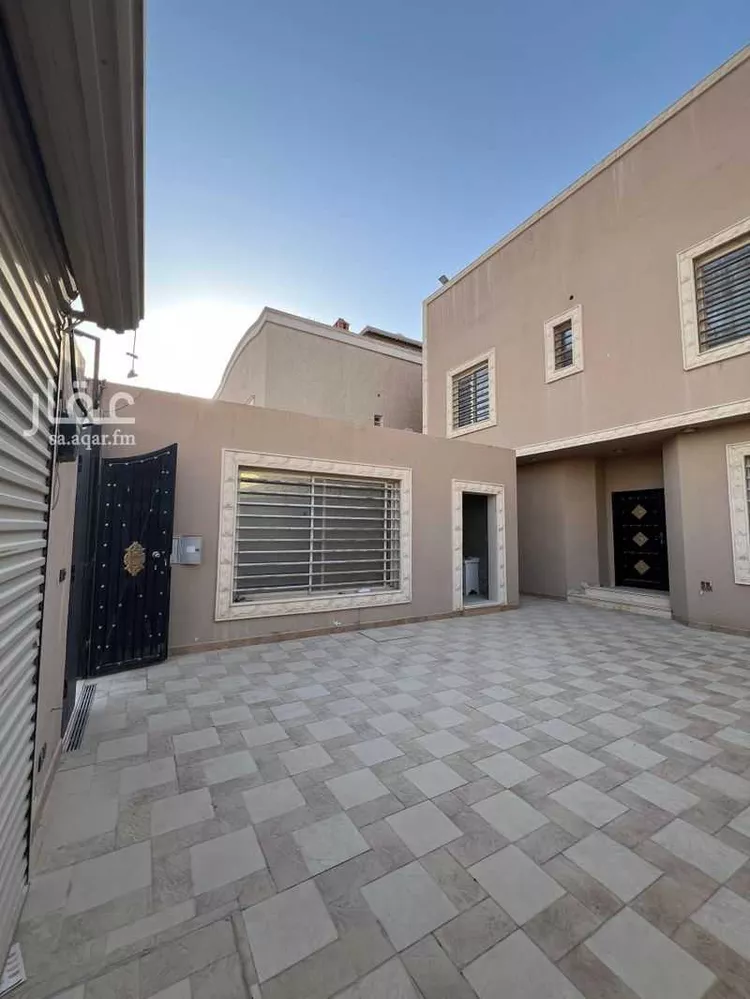 فيلا للبيع في شارع الأمير خالد بن بندر بن عبدالعزيز ، حي العارض ، الرياض ، منطقة الرياض صورة 4