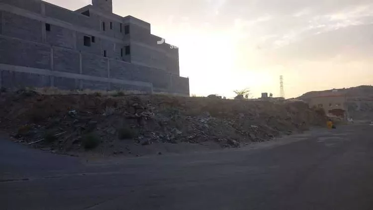 أرض للبيع في طريق المحالة ، حي التحلية ، إيتارة ، خميس مشيط صورة 2