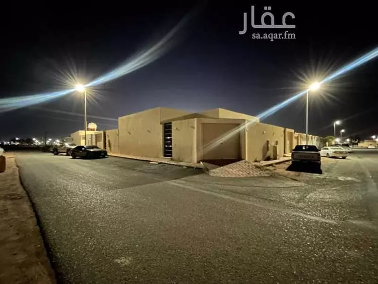 دور للبيع في شارع عبده محفوظ محمد عسيري, حي نقرة قفار, مدينة حائل, منطقة حائل