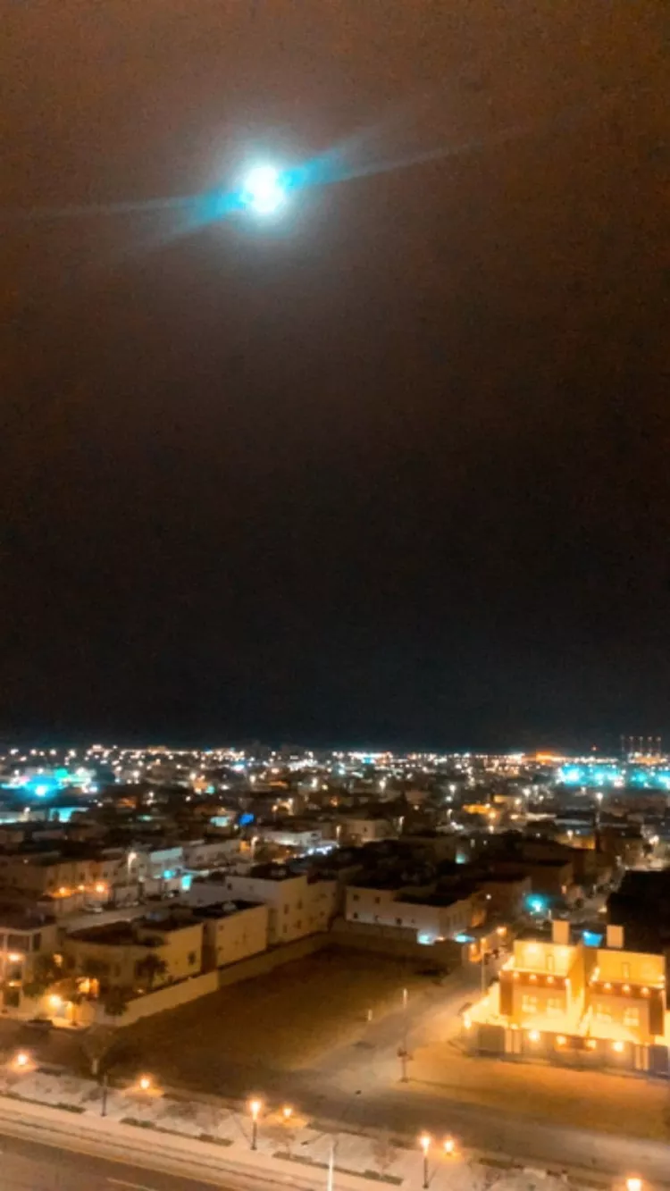 شقة للإيجار في شارع جسر الملك فهد, حي الحمراء, مدينة الخبر, المنطقة الشرقية 2