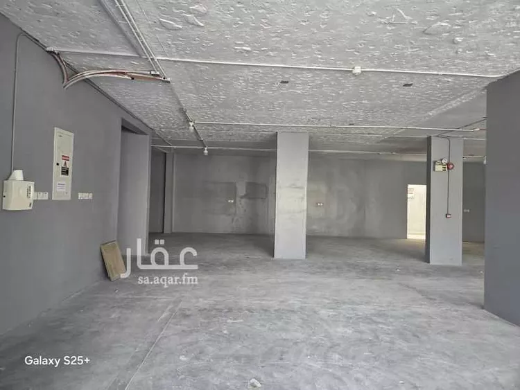 محل للإيجار في شارع الملك عبد العزيز, حي الزهور, مدينة رأس تنورة, المنطقة الشرقية صورة 2
