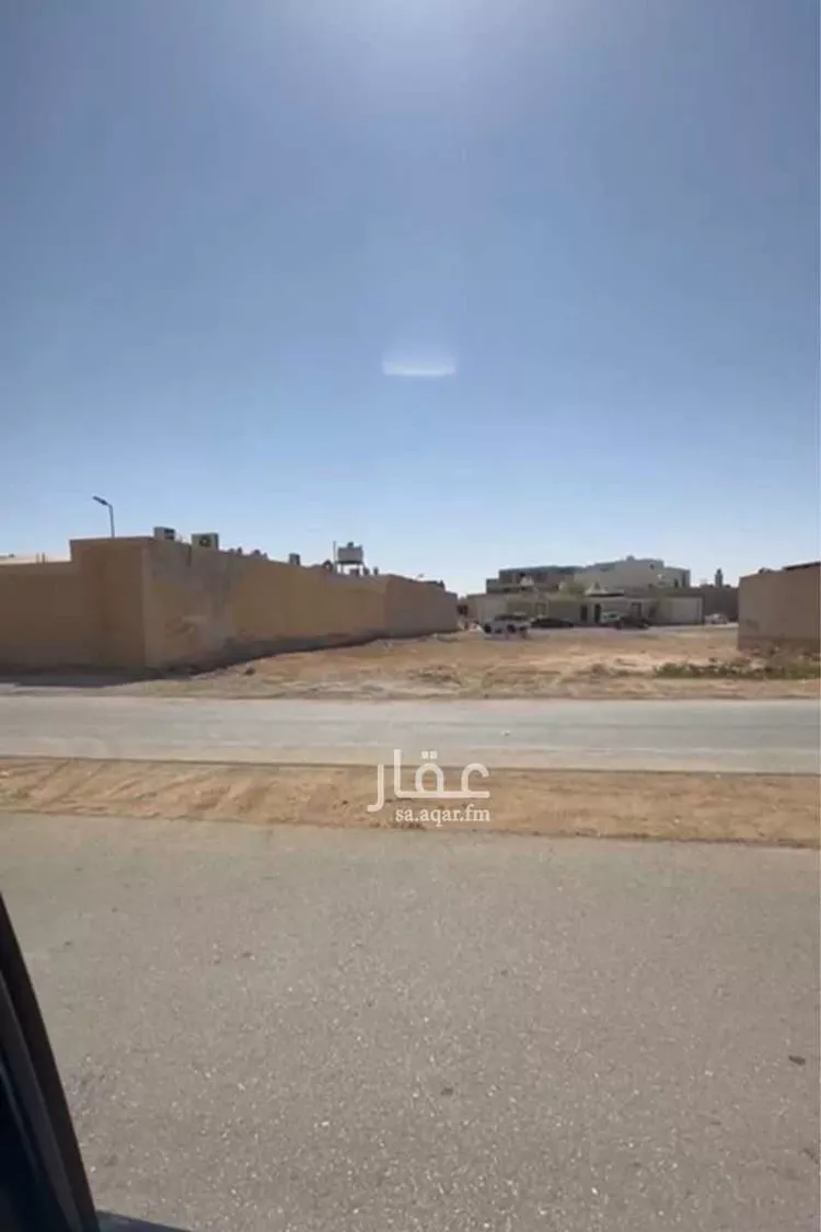 أرض للبيع في شارع العريني, حي ظهرة العودة شرق, مدينة الدرعية, منطقة الرياض