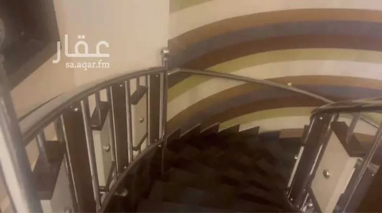 فيلا للبيع في شارع الكوفة, حي الحمراء, مدينة الرياض, منطقة الرياض صورة 3