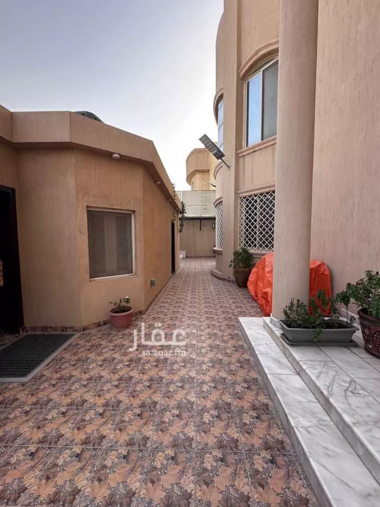 فيلا للبيع في شارع الخطابة, حي الفلاح, مدينة الرياض, منطقة الرياض صورة 2