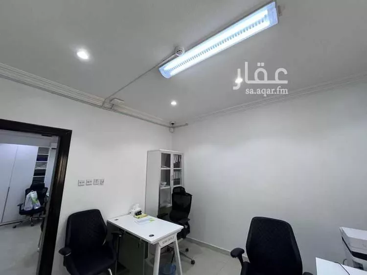 مكتب تجاري للإيجار في شارع جرير بن عبدالله البجلي, حي مغرزات, مدينة الرياض, منطقة الرياض 7