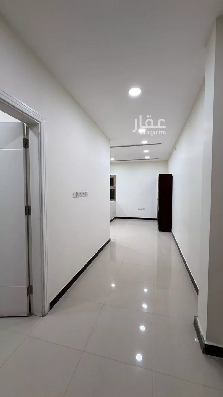 مكتب تجاري للإيجار في شارع الامير سعود ابن عبدالله ابن جلوي, حي العارض, مدينة الرياض, منطقة الرياض صورة 4