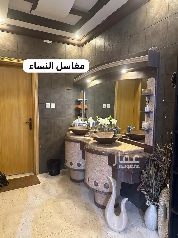 فيلا للبيع في شارع أحمد بن مردويه, حي الريان, مدينة بريدة, منطقة القصيم صورة 2