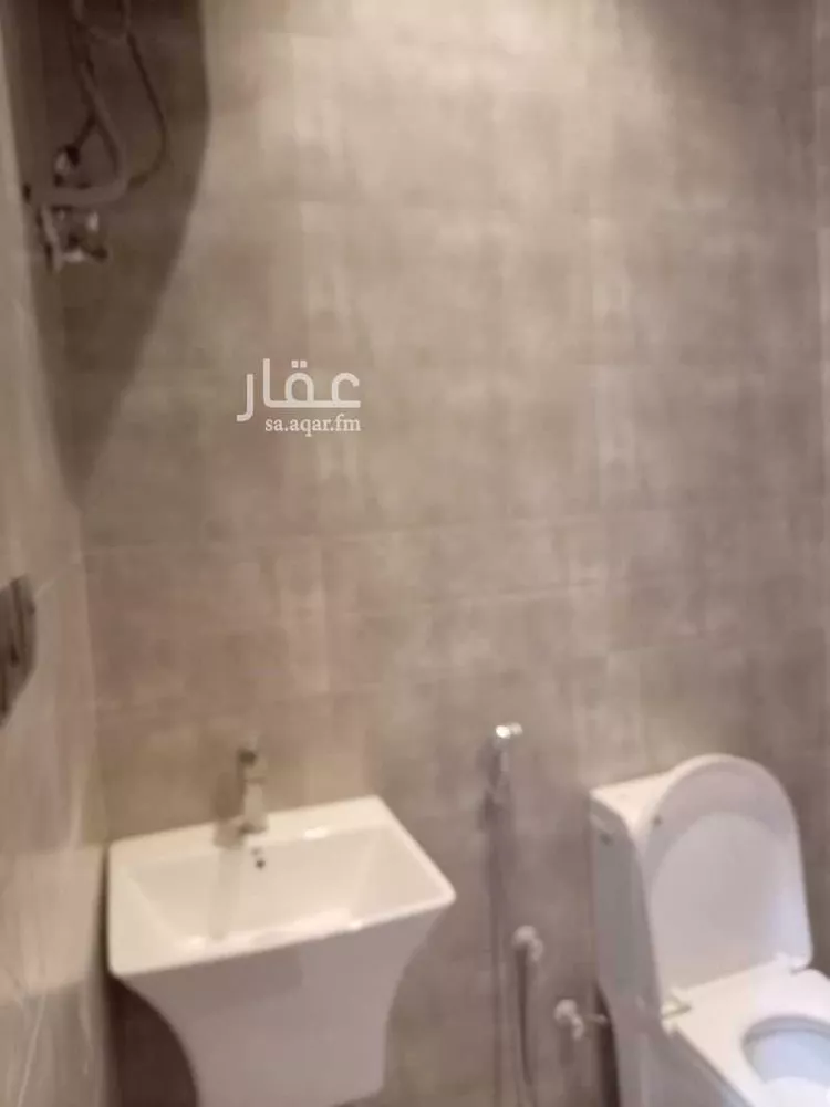شقة للإيجار في شارع عبداللطيف الحسيني, حي أم الحمام الغربي, مدينة الرياض, منطقة الرياض 6
