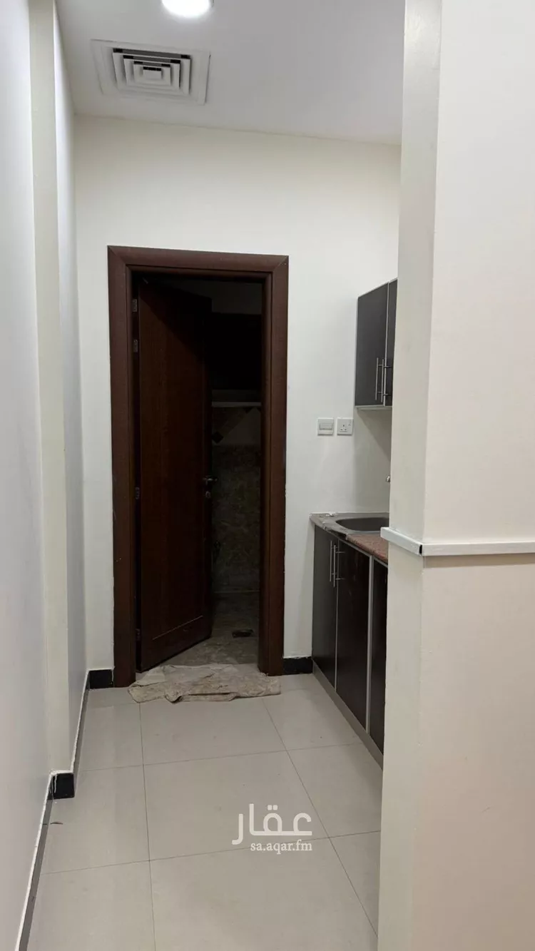 مكتب تجاري للإيجار في شارع الامير سعود ابن عبدالله ابن جلوي, حي العارض, مدينة الرياض, منطقة الرياض صورة 4