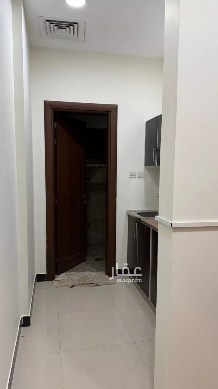 مكتب تجاري للإيجار في شارع الامير سعود ابن عبدالله ابن جلوي, حي العارض, مدينة الرياض, منطقة الرياض صورة 3