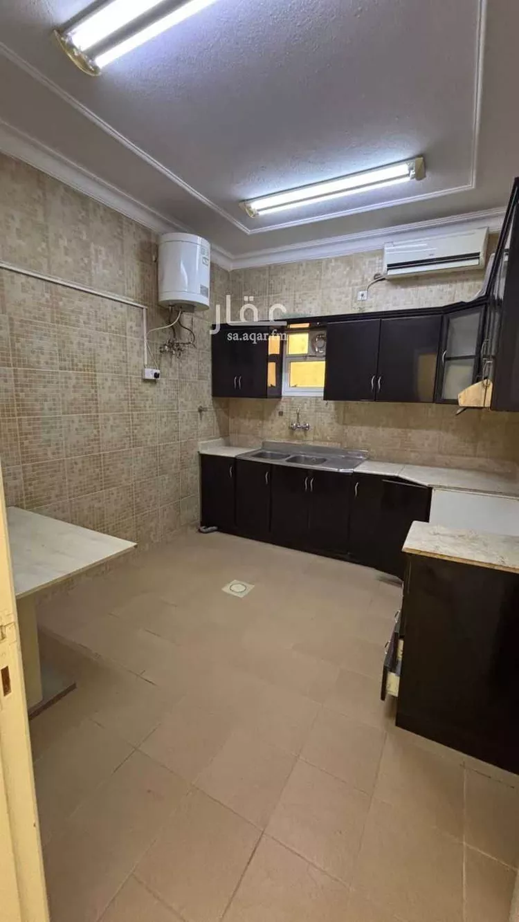 شقة للإيجار في شارع شهيد الدين ثم الوطن حمود عبدالله الحرب, حي الشهداء, مدينة الرياض, منطقة الرياض صورة 2